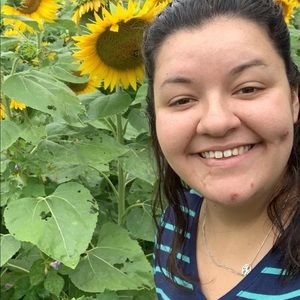 Meet your Posher, Courtney